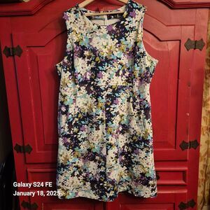 Lands End Size 22 W Gorgeous Dress Purple and Blue Floral W Pockets Spring EUC